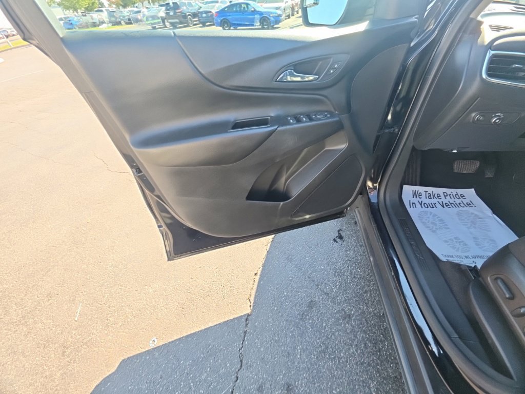 Used 2022 Chevrolet Equinox LT AWD/4WD image 12