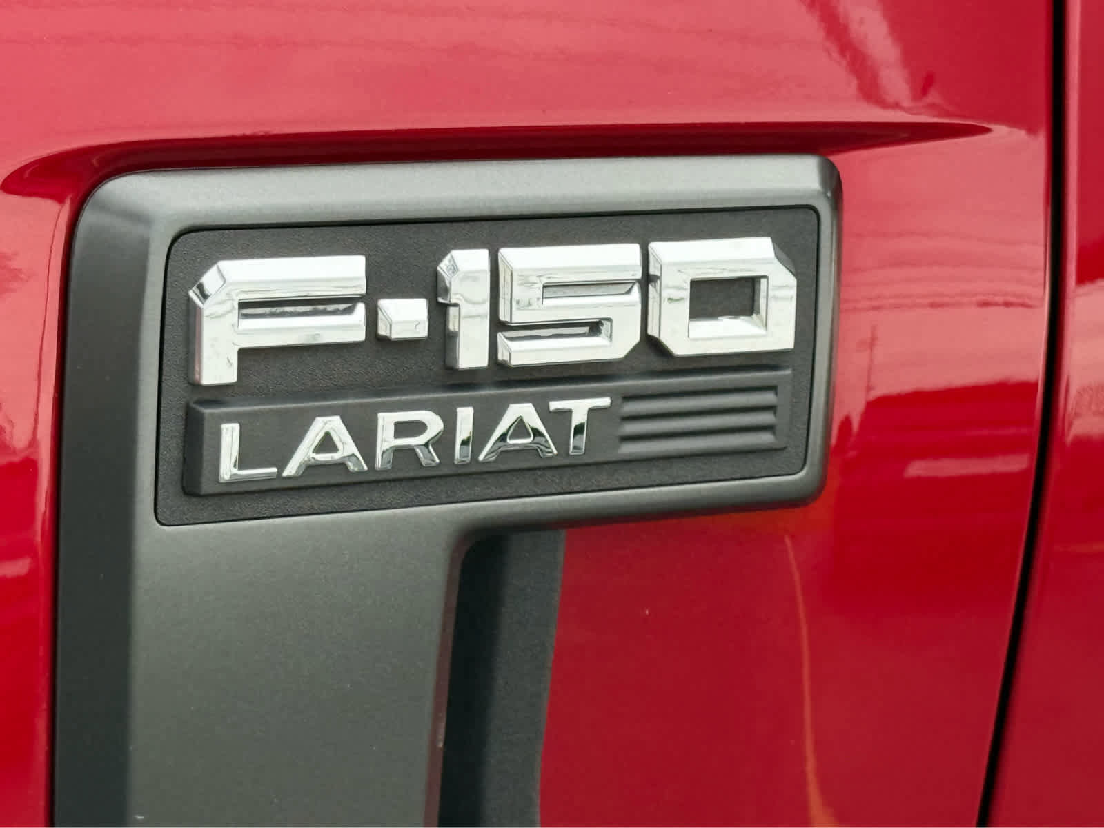 Used 2022 Ford F150 Lariat w/ Max Trailer Tow Package AWD/4WD image 13