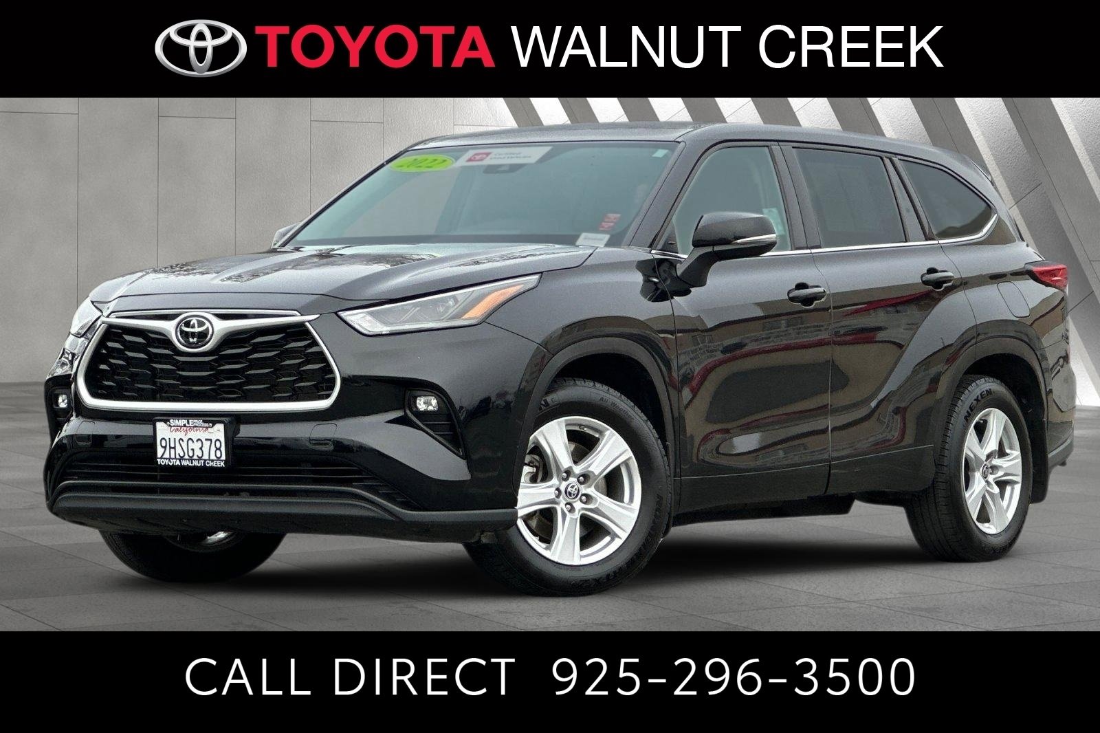 Certified 2022 Toyota Highlander LE image 1