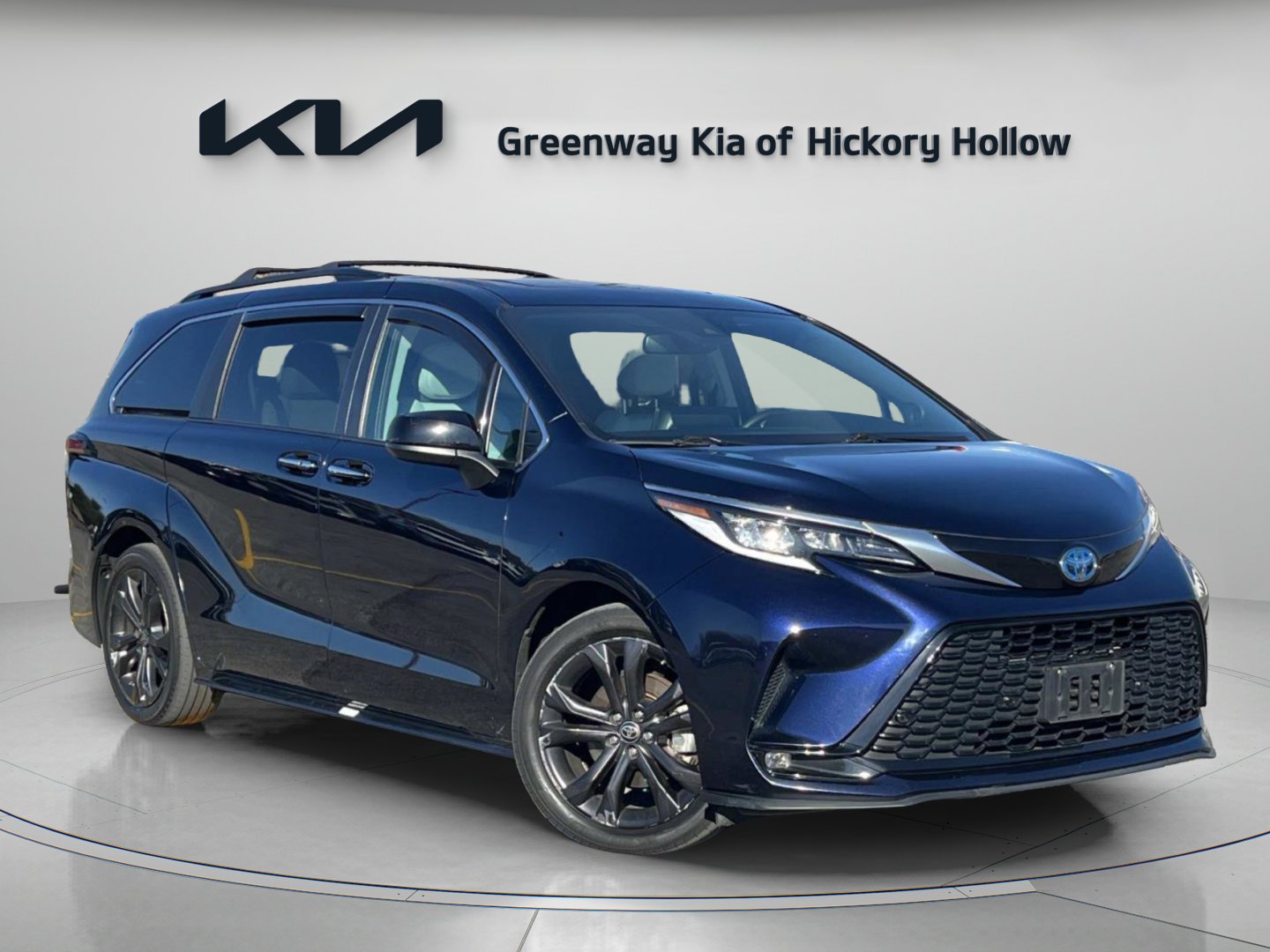 Used 2023 Toyota Sienna XSE