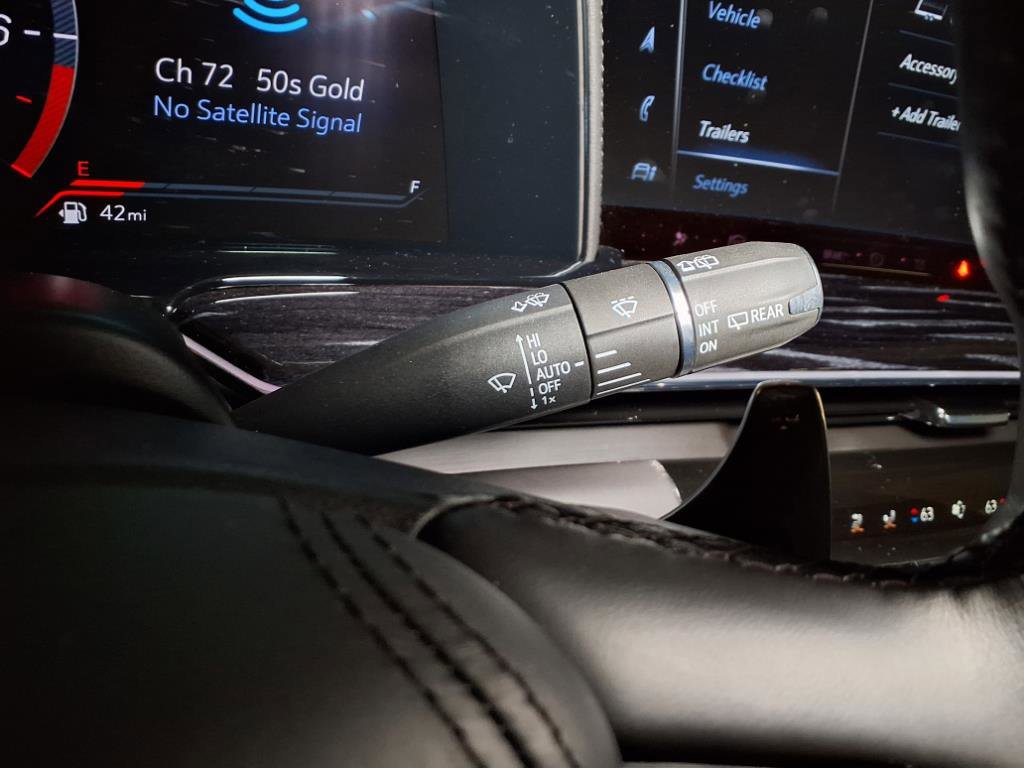 Used 2023 Cadillac Escalade V image 13