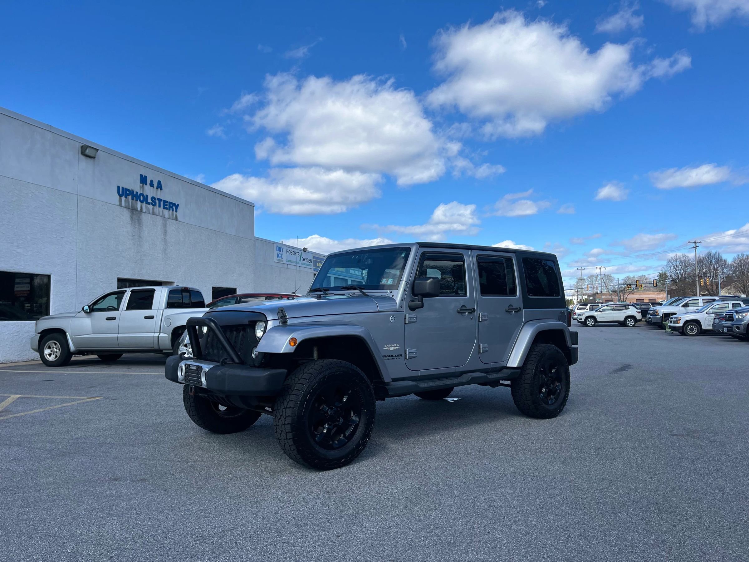 Used 2014 Jeep Wrangler Unlimited Sahara w/ Dual Top Group image 6