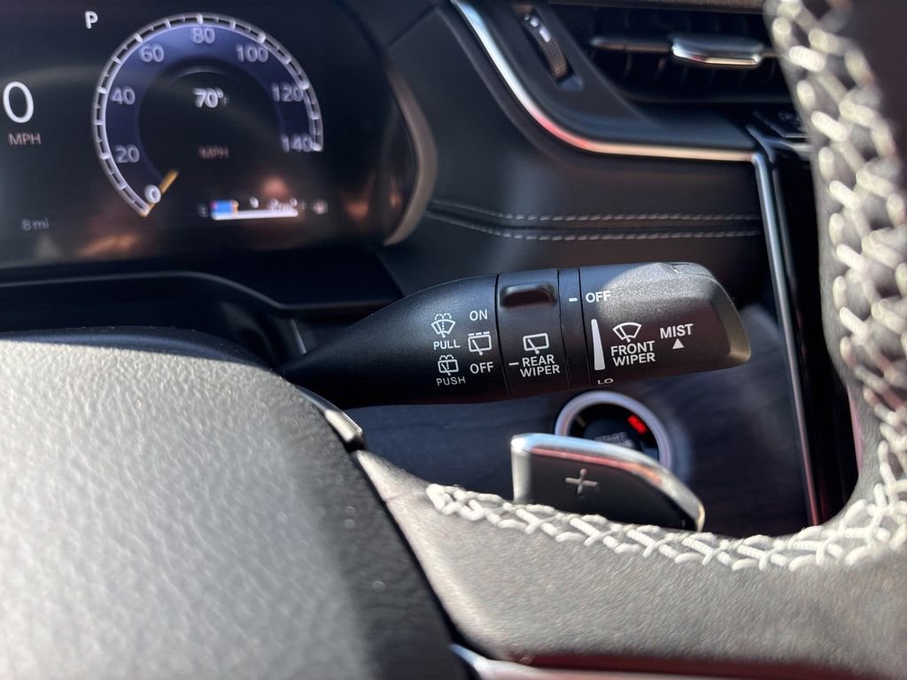 New 2025 Jeep Grand Cherokee L Limited image 36