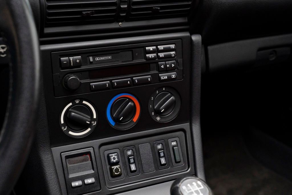 Used 1996 BMW Z3 1.9 image 26