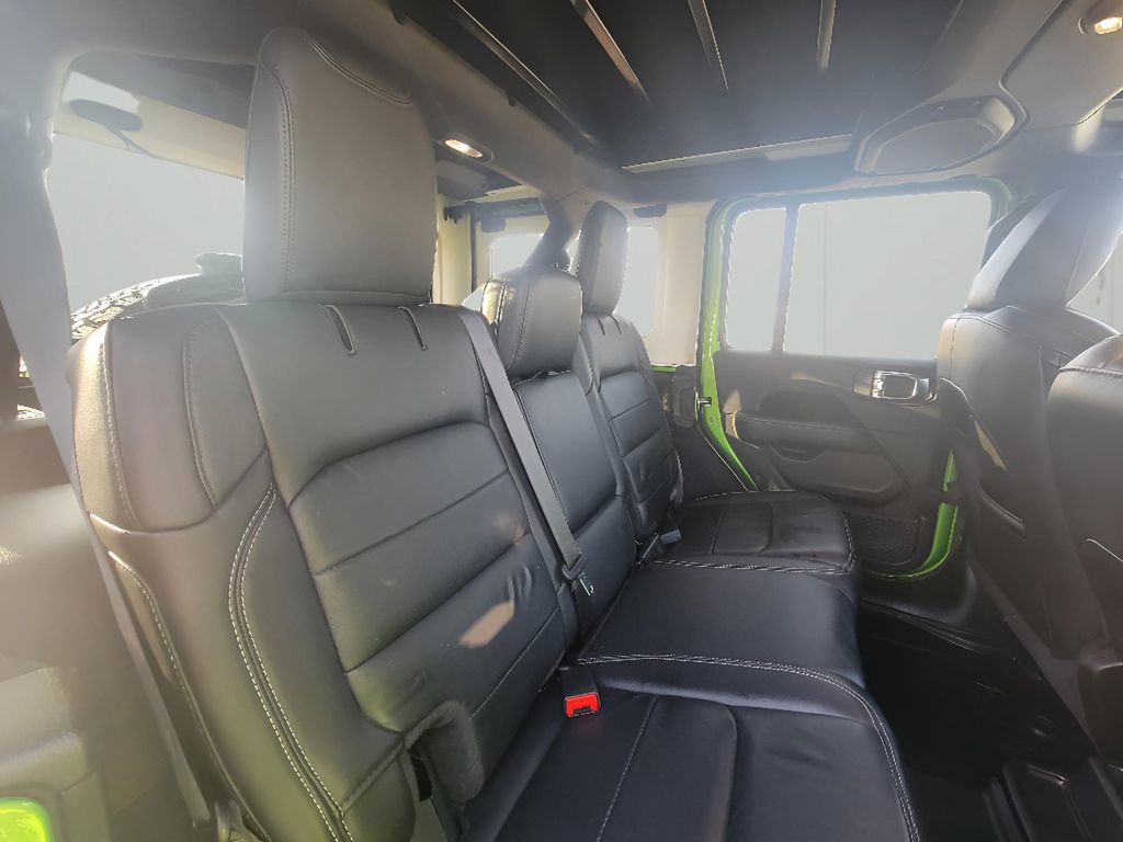 Used 2019 Jeep Wrangler Unlimited Sahara image 30