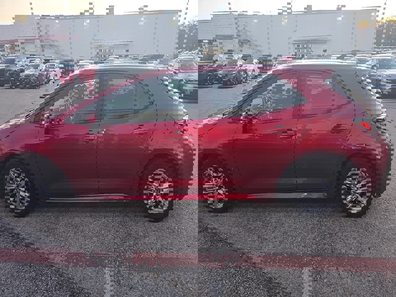 Used 2022 Toyota Corolla Hatchback image 6