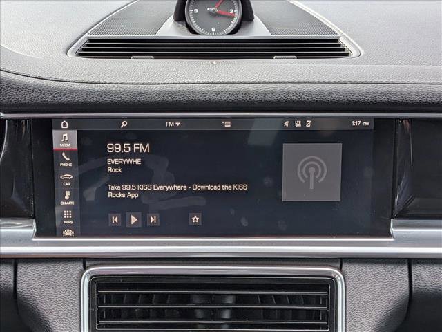 Used 2018 Porsche Panamera image 12