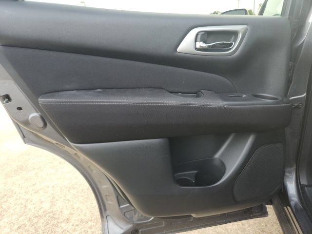 Used 2017 Nissan Pathfinder S FWD image 21