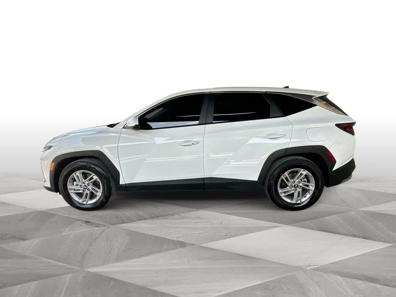 Used 2025 Hyundai Tucson SE FWD image 5