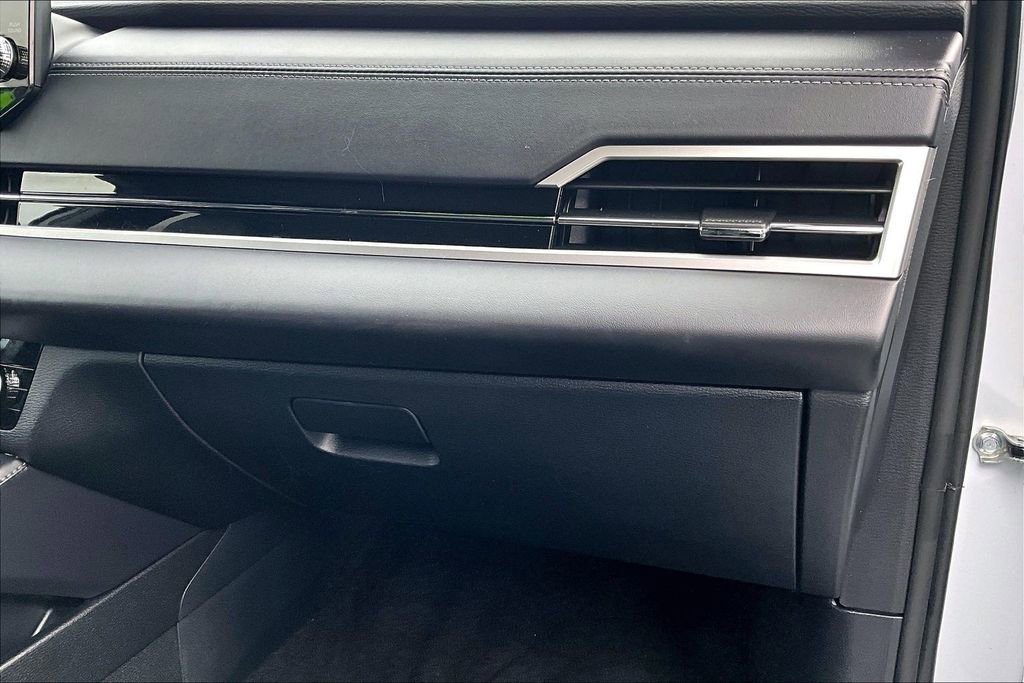 Used 2025 Mitsubishi Outlander LE image 17
