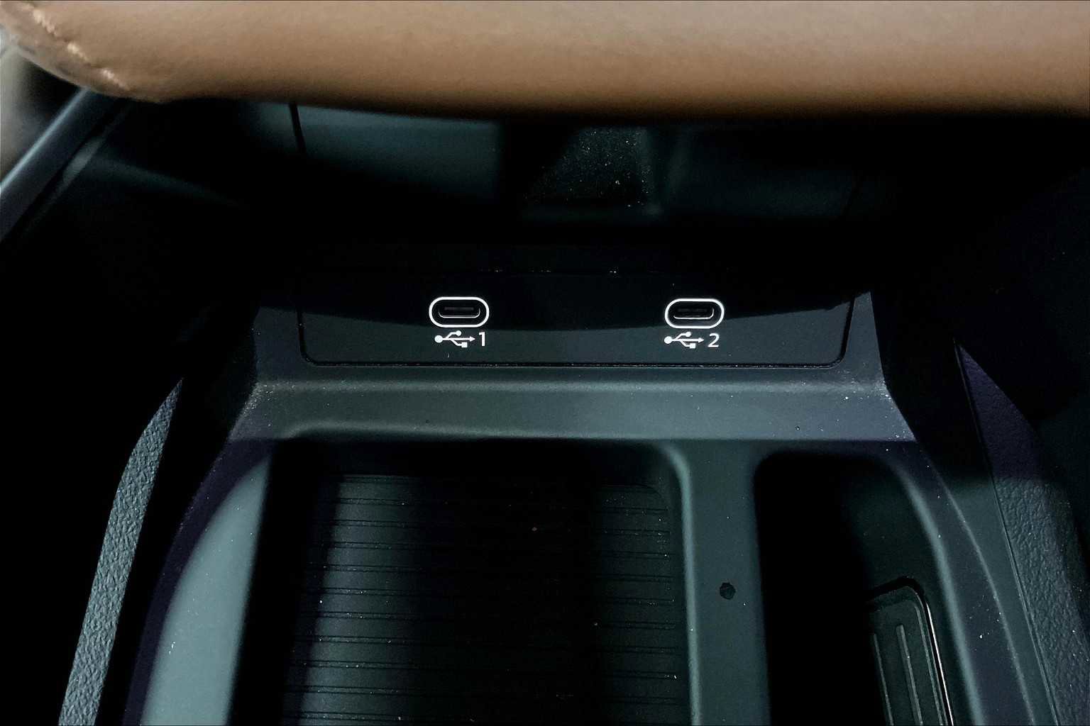 Certified 2021 Audi e-tron Prestige w/ Prestige Package image 34