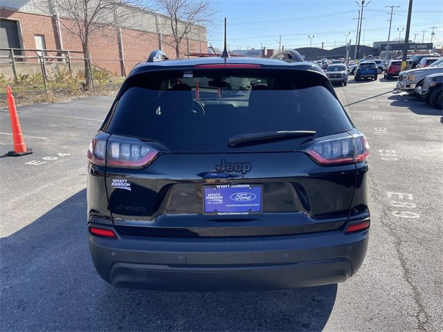 Used 2023 Jeep Cherokee Altitude Lux image 4
