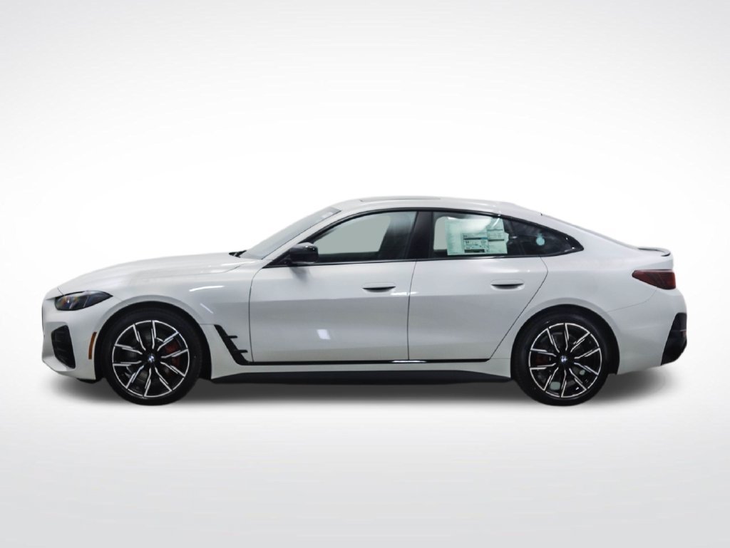Used 2026 BMW i4 xDrive40i w/ M Sport Package AWD/4WD image 2