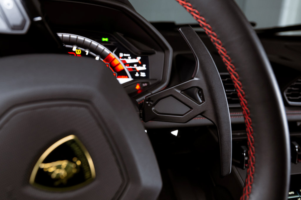 Used 2021 Lamborghini Huracan EVO RWD image 16