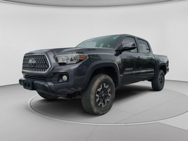 Used 2018 Toyota Tacoma TRD Off-Road AWD/4WD image 9