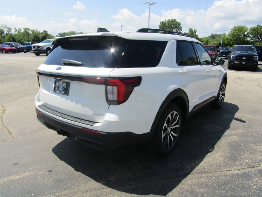 New 2026 Ford Explorer ST-Line AWD/4WD image 8