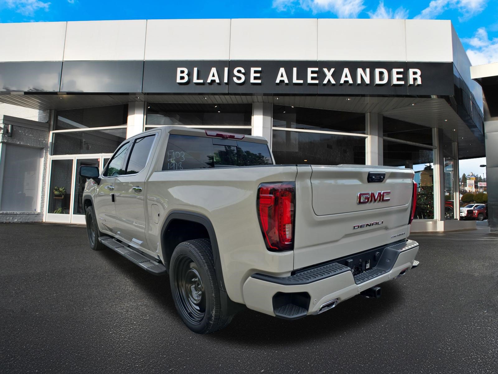 New 2026 GMC Sierra 1500 Denali AWD/4WD image 7