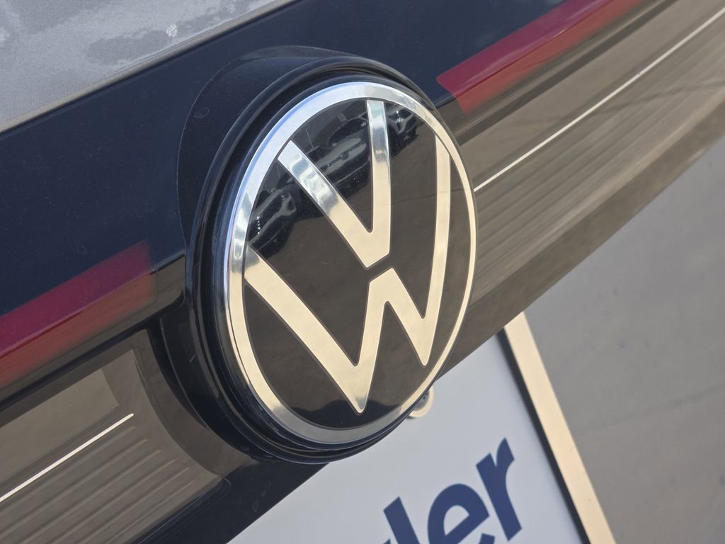 New 2026 Volkswagen Taos S image 7