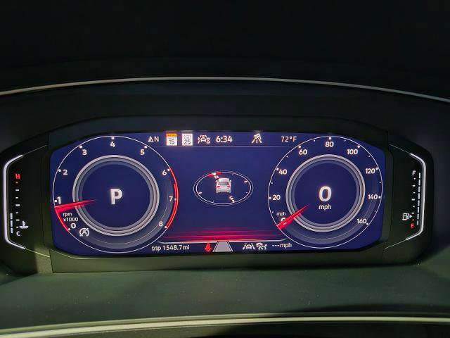 Used 2024 Volkswagen Tiguan SEL R-Line image 23