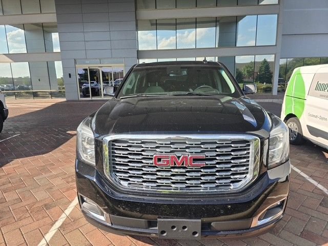 Used 2019 GMC Yukon XL Denali w/ Denali Ultimate Package AWD/4WD image 2