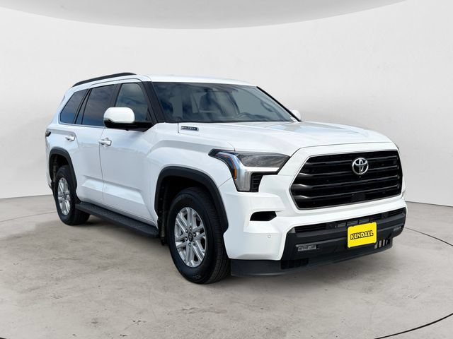Used 2025 Toyota Sequoia SR5 AWD/4WD image 3