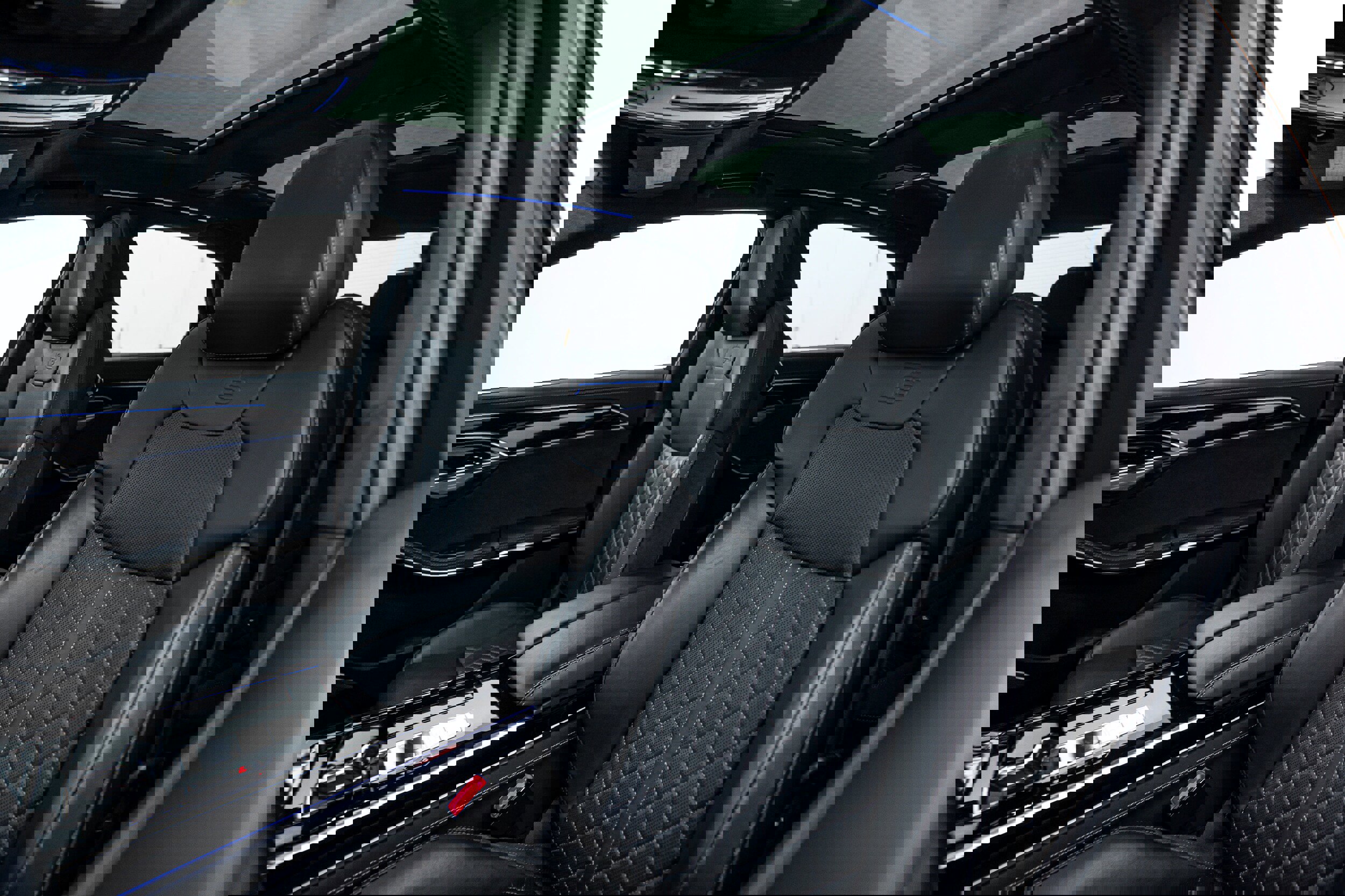 Used 2022 Audi S8 w/ S8 Comfort Plus Package image 17