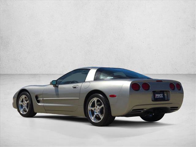 Used 2000 Chevrolet Corvette Coupe w/ Roof Pkg RWD image 7