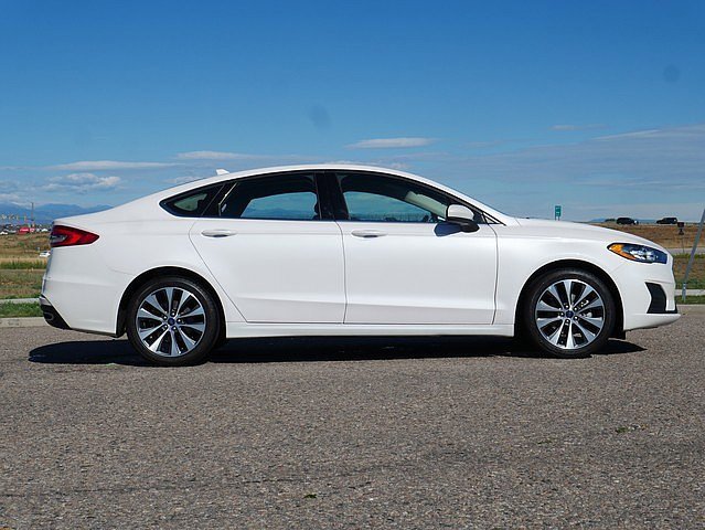 Used 2020 Ford Fusion SE image 4