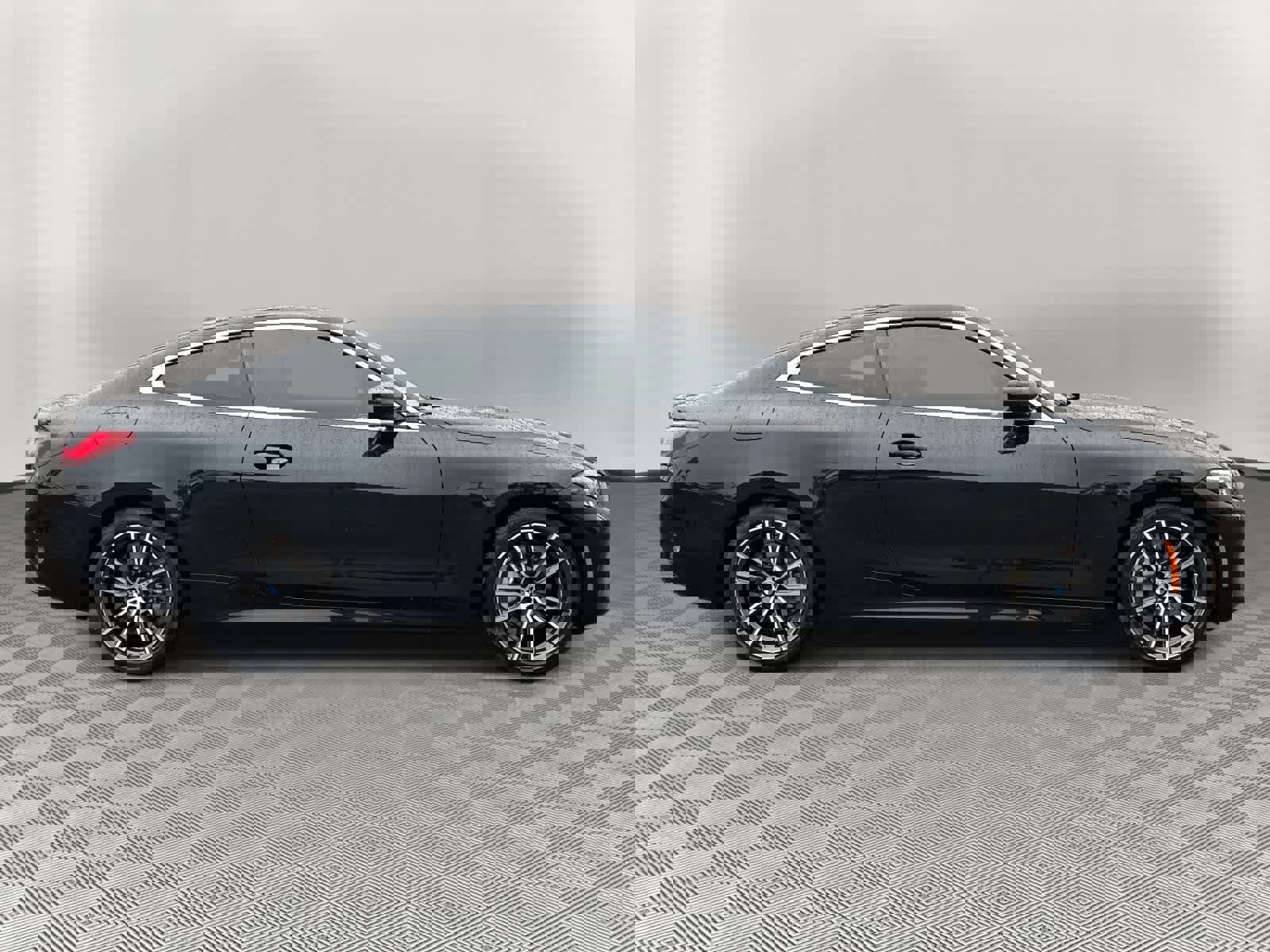 Certified 2025 BMW 430i Coupe w/ Convenience Package image 4