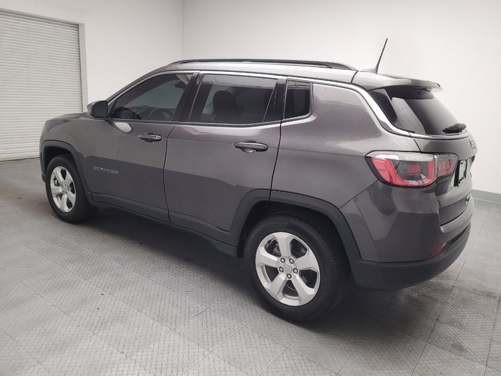 Used 2018 Jeep Compass Latitude w/ Popular Equipment Group FWD image 3