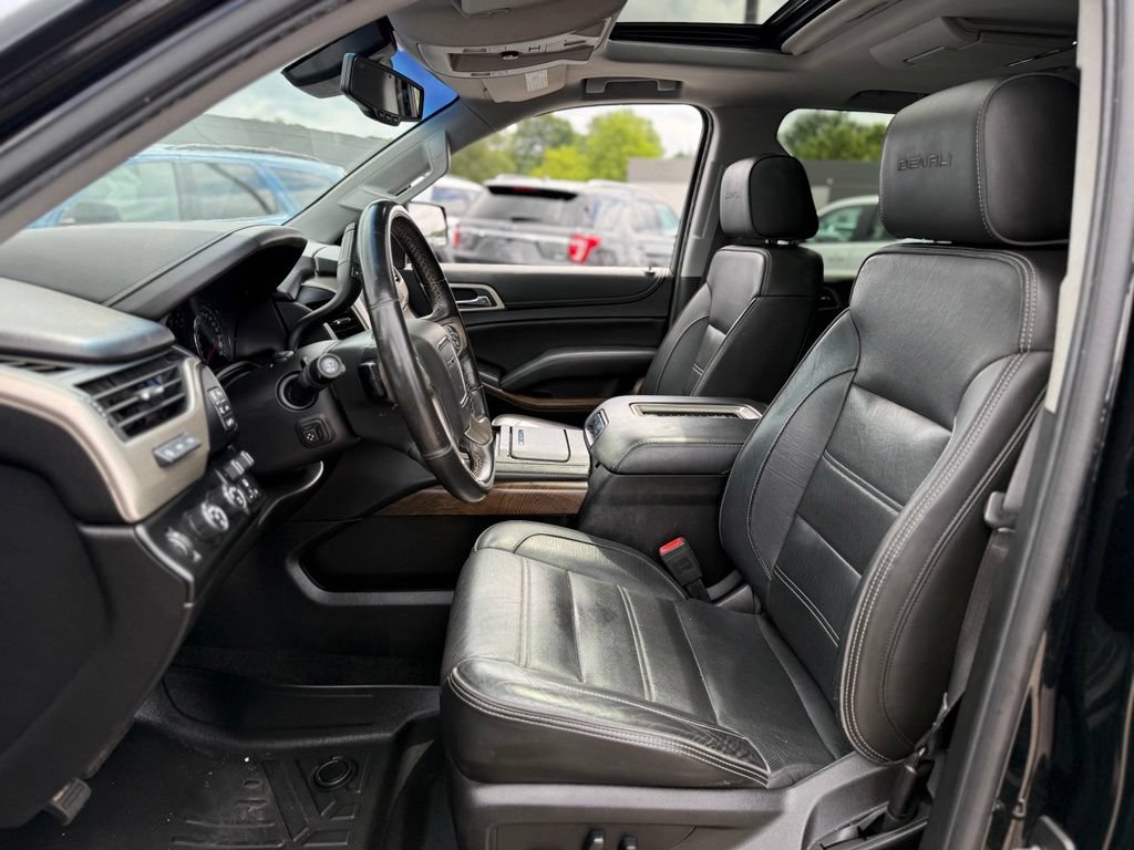 Used 2018 GMC Yukon Denali w/ Denali Ultimate Package AWD/4WD image 14