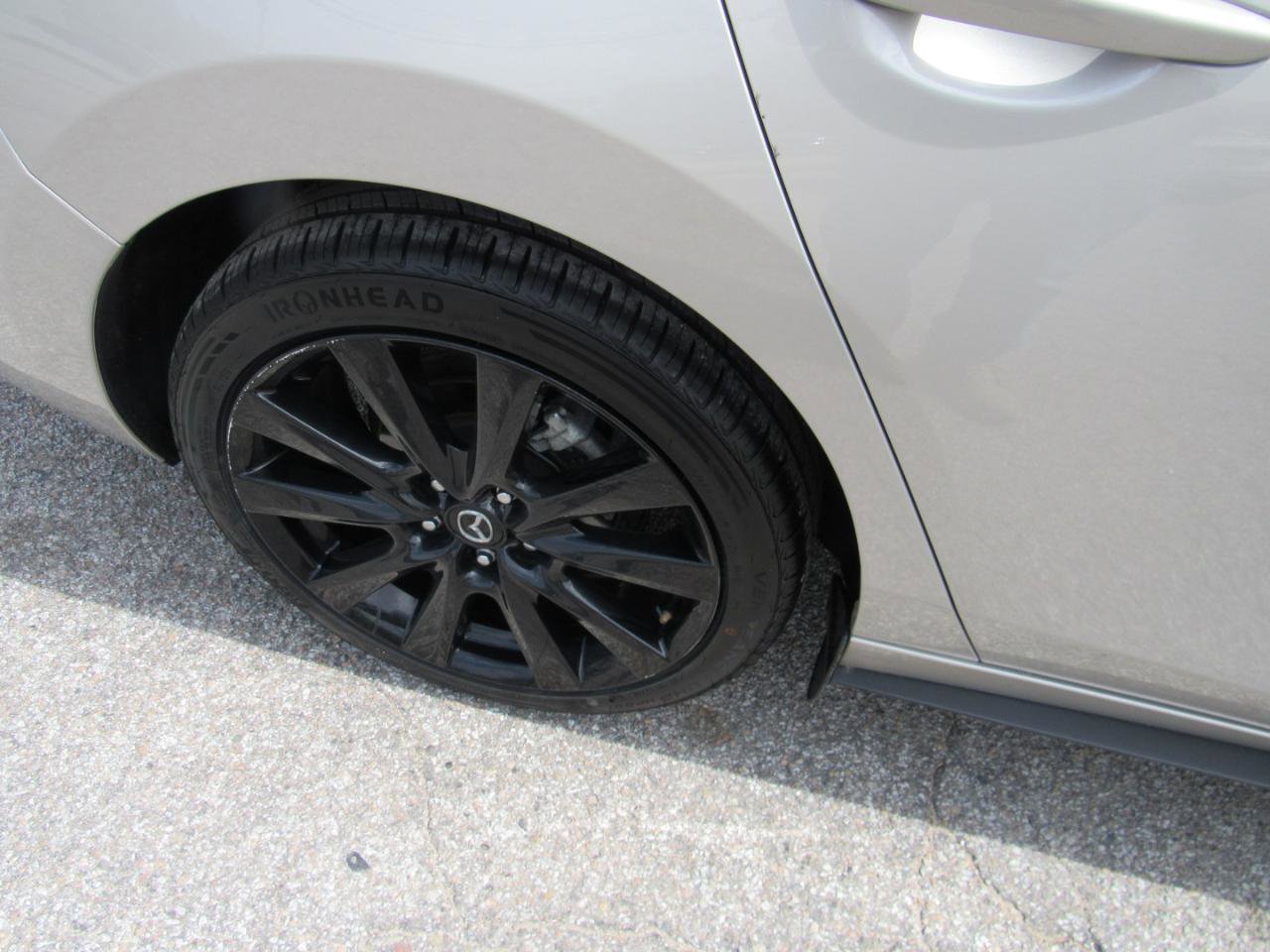 Used 2024 MAZDA MAZDA3 s FWD image 4