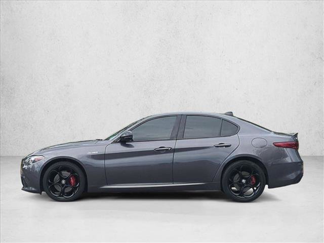 Used 2022 Alfa Romeo Giulia Veloce AWD/4WD image 8