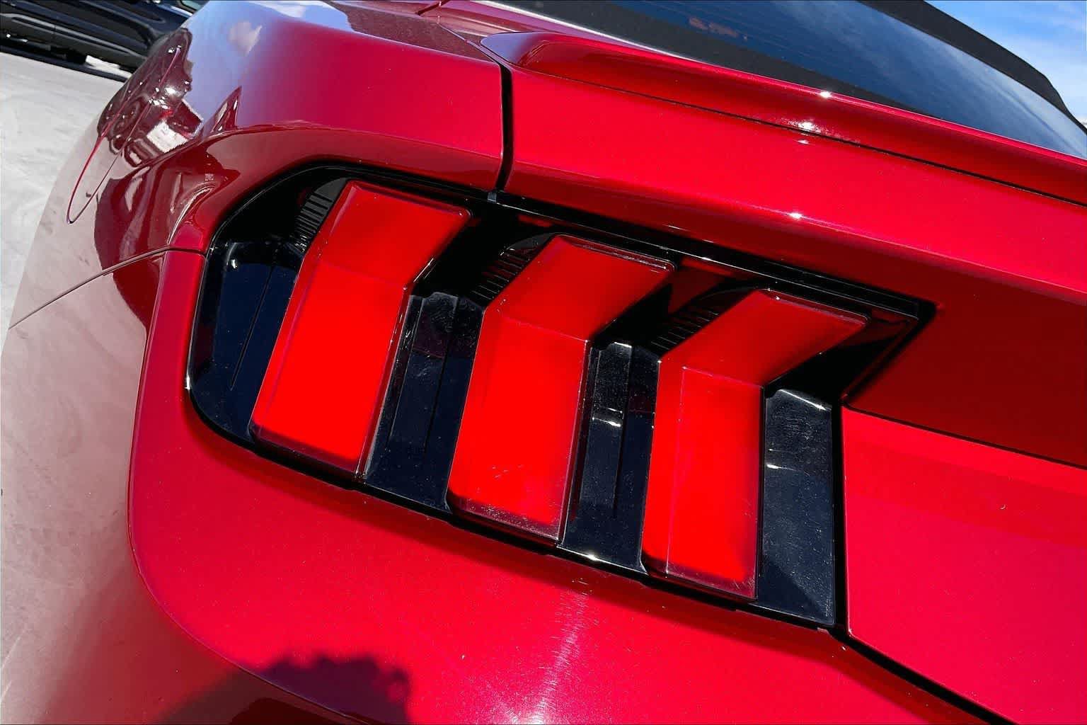 Used 2024 Ford Mustang GT Premium RWD image 31