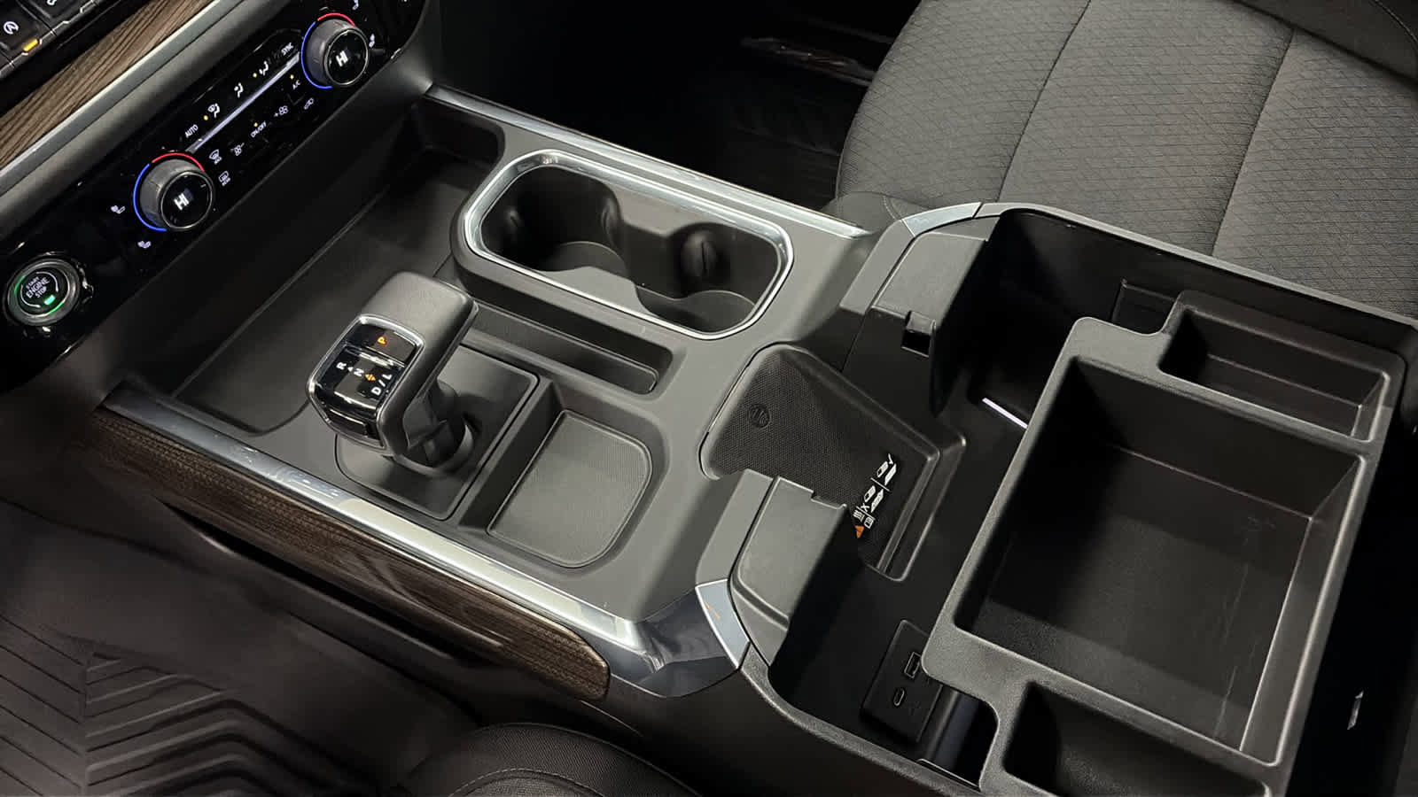 Certified 2022 Chevrolet Silverado 1500 RST image 19