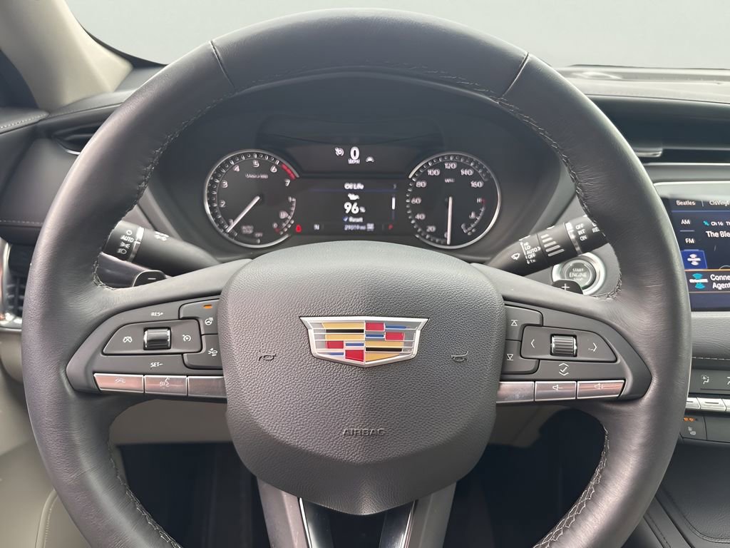 Used 2022 Cadillac XT4 Premium Luxury w/ Enhanced Visibility Package image 20