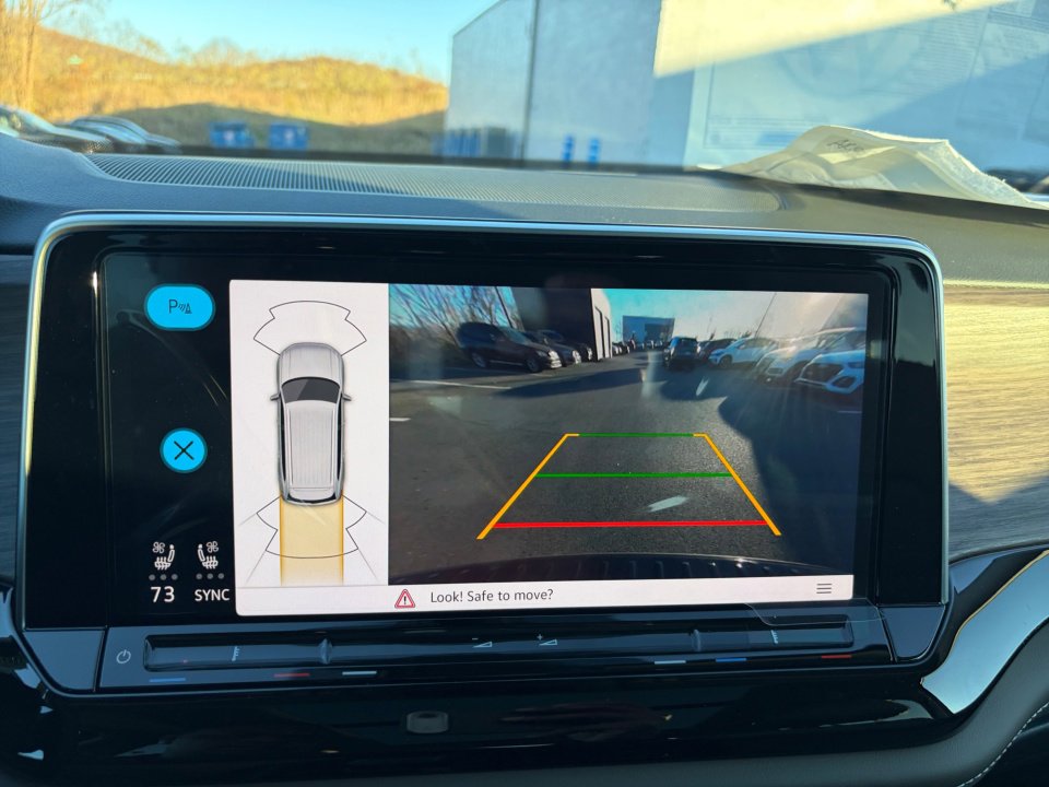 New 2026 Volkswagen Atlas SEL image 18