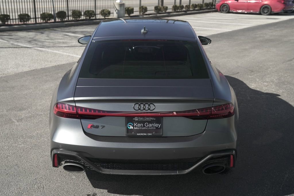 Used 2021 Audi RS 7 Sportback w/ Carbon Optic Package image 16