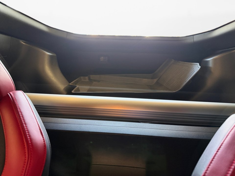 Used 2024 Nissan Z Performance w/ Floor Mat Package image 15