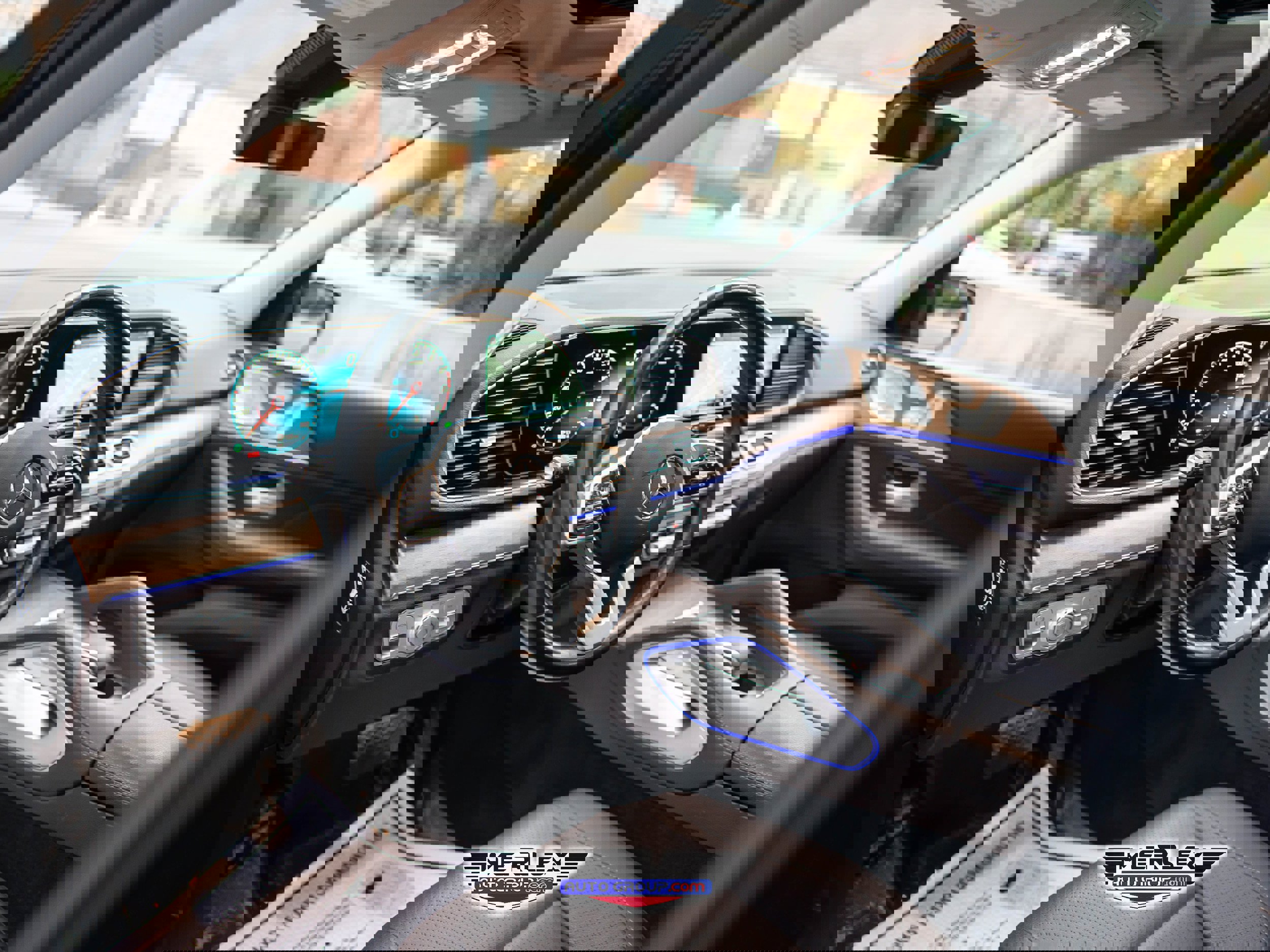 Used 2021 Mercedes-Benz GLE 350 350 4MATIC w/ Premium Package image 13