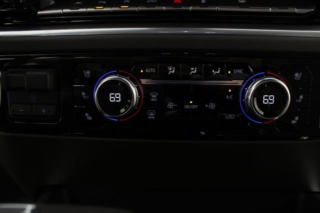 New 2026 GMC Sierra 1500 SLT w/ SLT Premium Plus Package AWD/4WD image 7