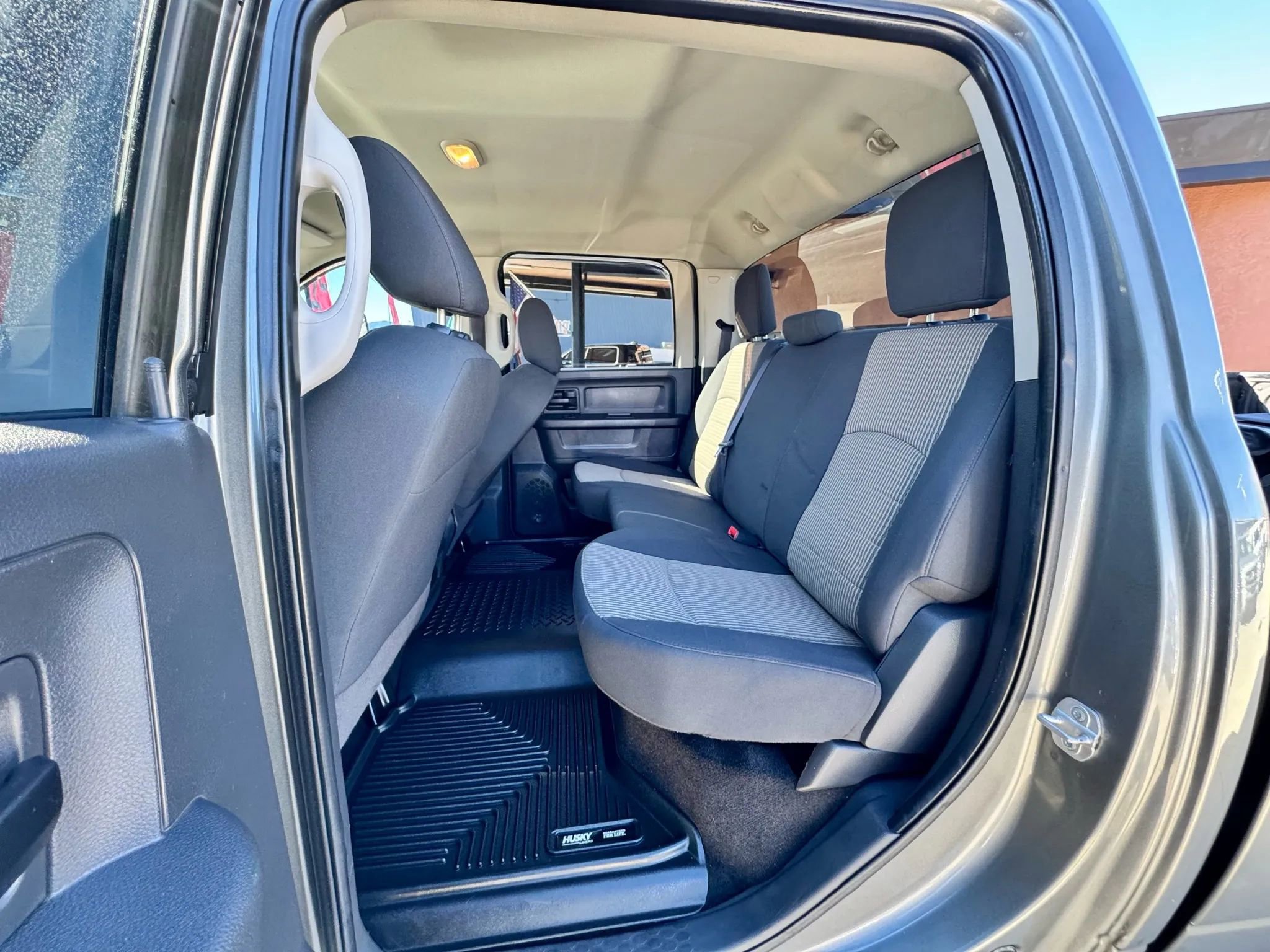 Used 2012 RAM 3500 ST w/ Chrome Appearance Group image 17