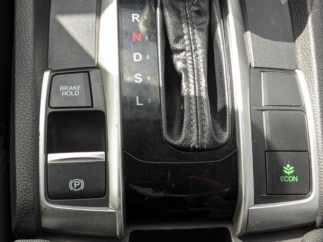 Used 2018 Honda Civic EX-T image 22