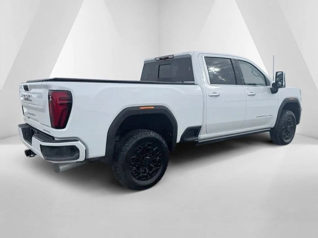 New 2026 GMC Sierra 3500 Denali image 7