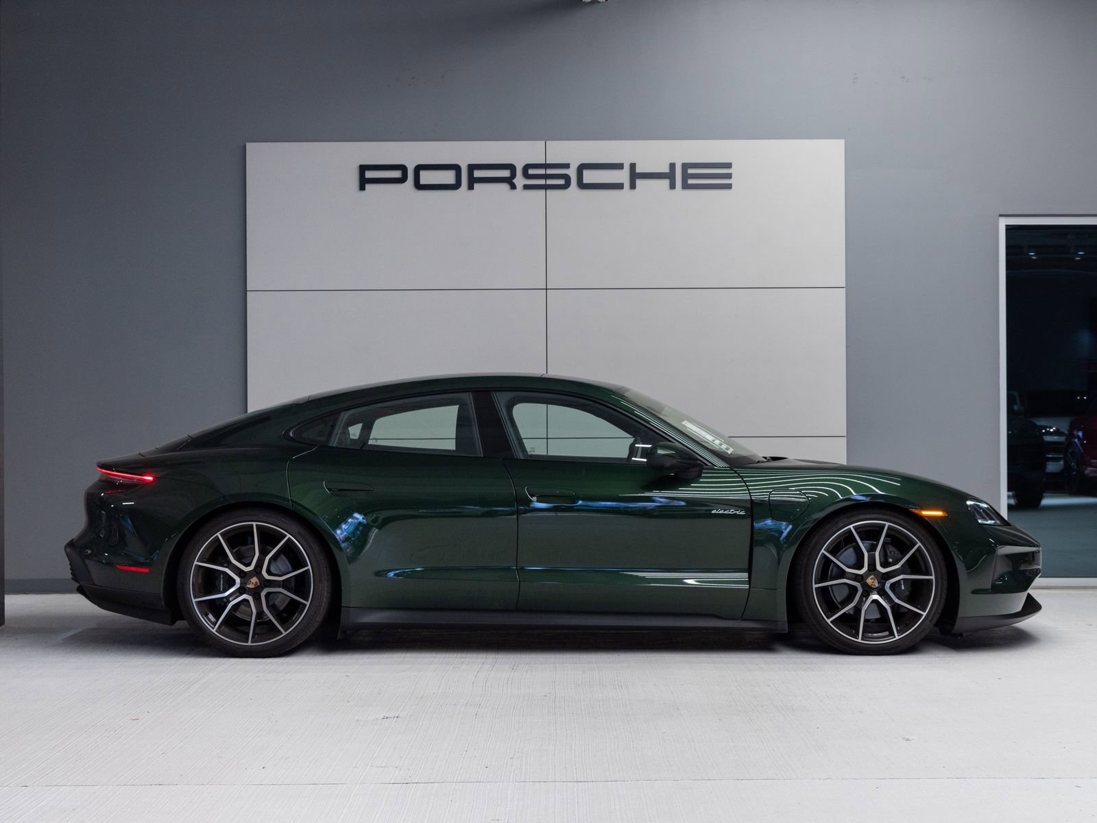 New 2026 Porsche Taycan image 8