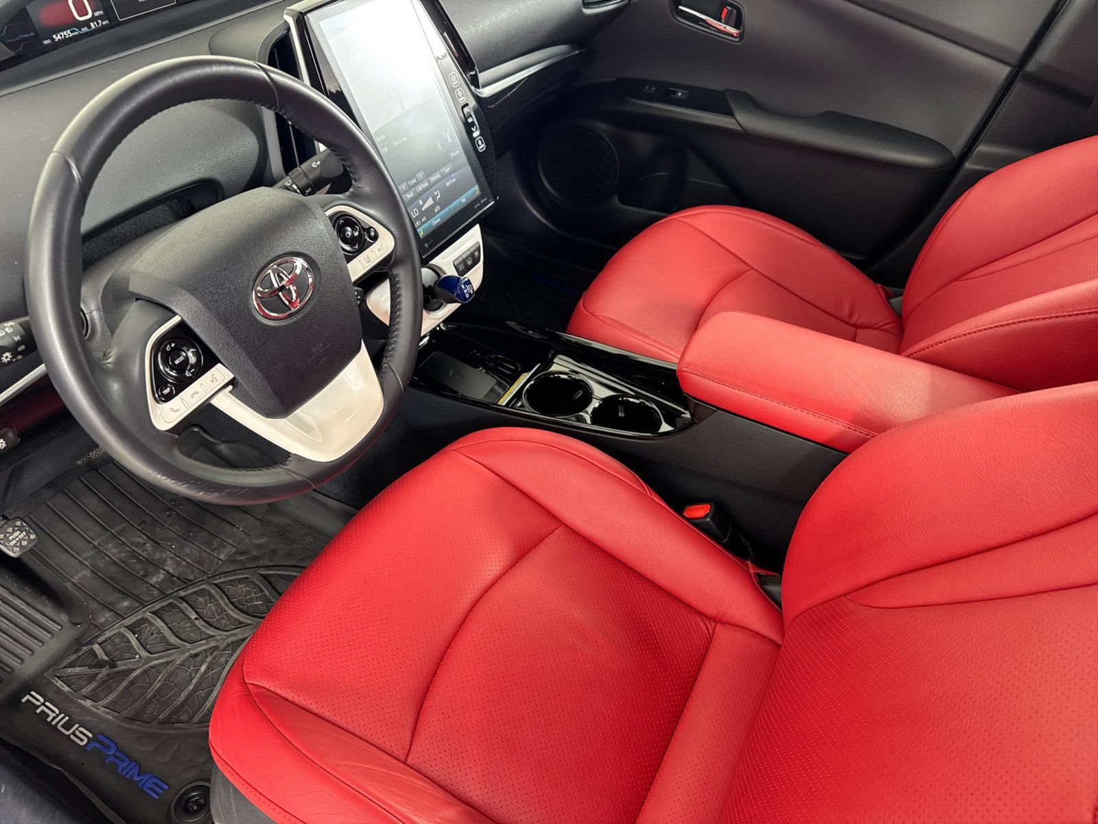 Used 2017 Toyota Prius Prime Premium FWD image 4