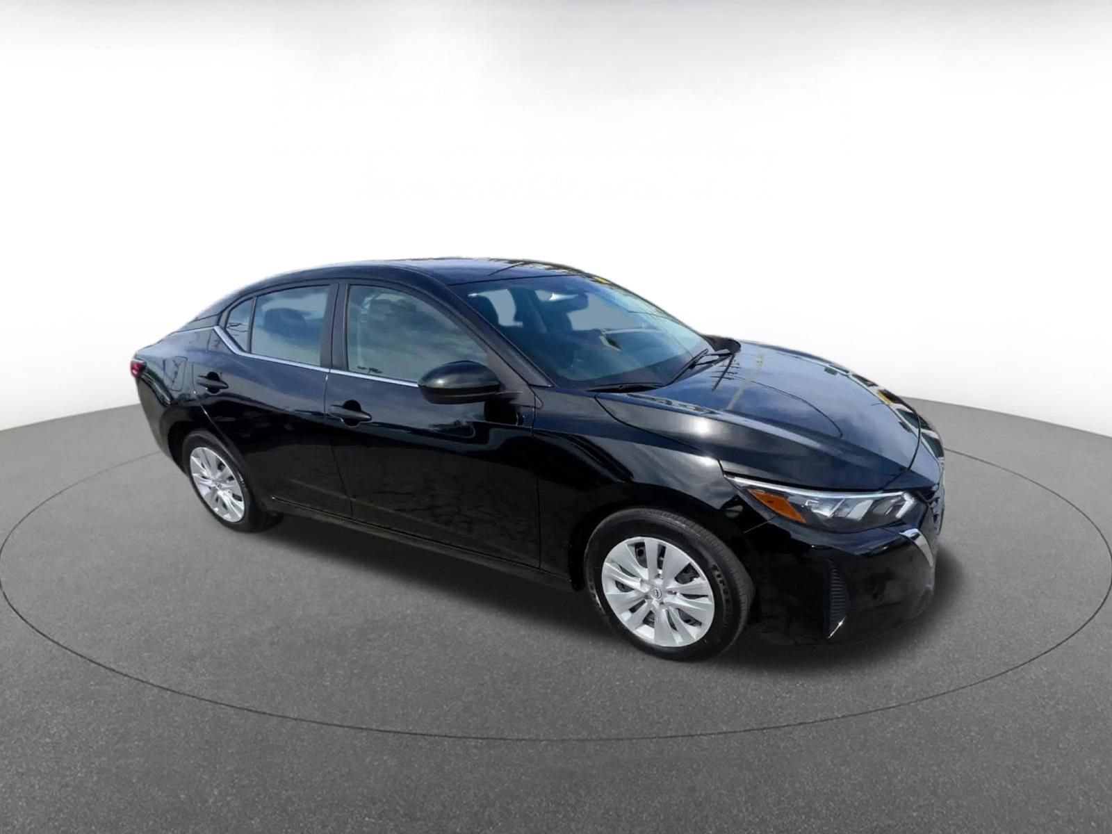 Used 2025 Nissan Sentra S video 2