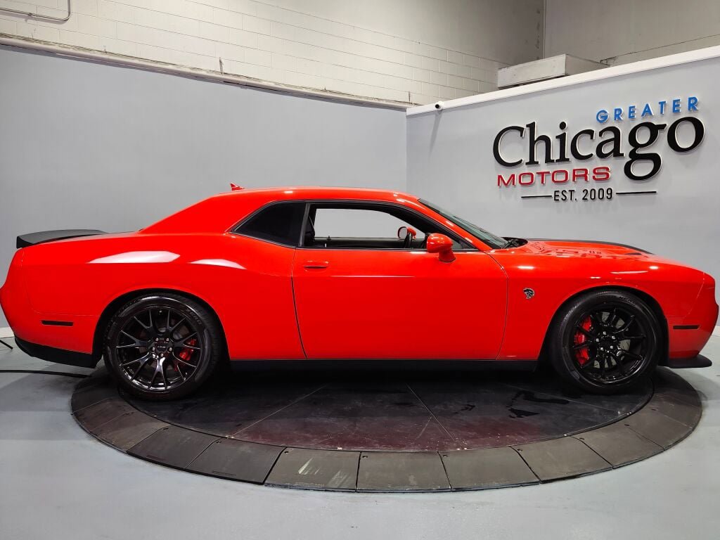 Used 2016 Dodge Challenger SRT Hellcat RWD image 17