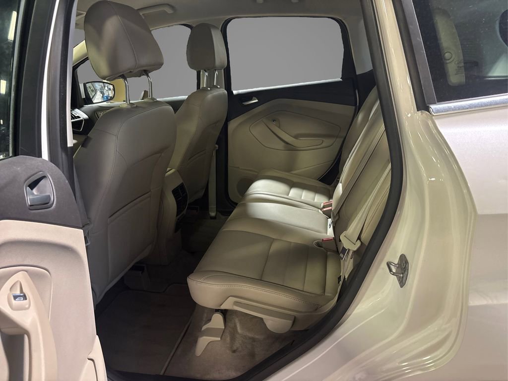 Used 2013 Ford C-MAX SEL FWD image 10