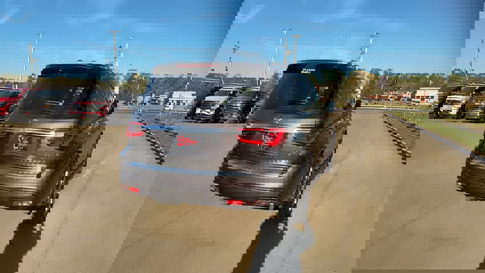 Used 2024 INFINITI QX80 Luxe image 7